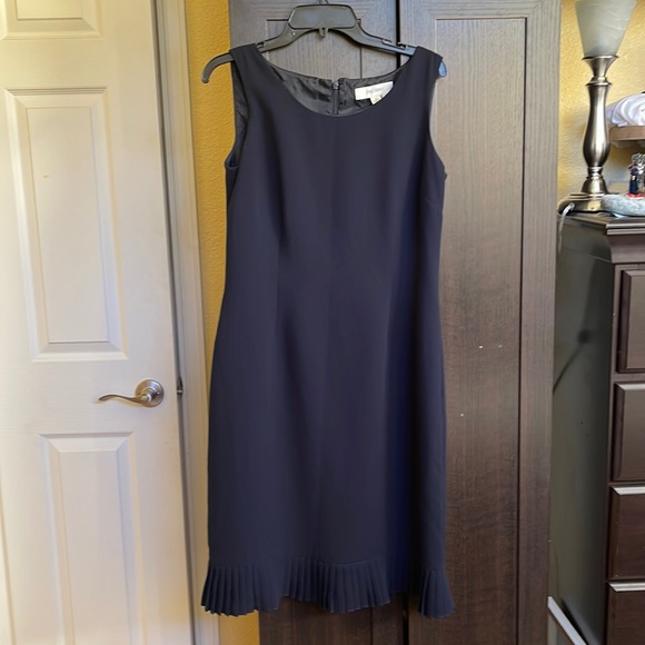 Jones Studio Dresses & Skirts - Jones studio size 8 sheath dress blue in excellent used condition